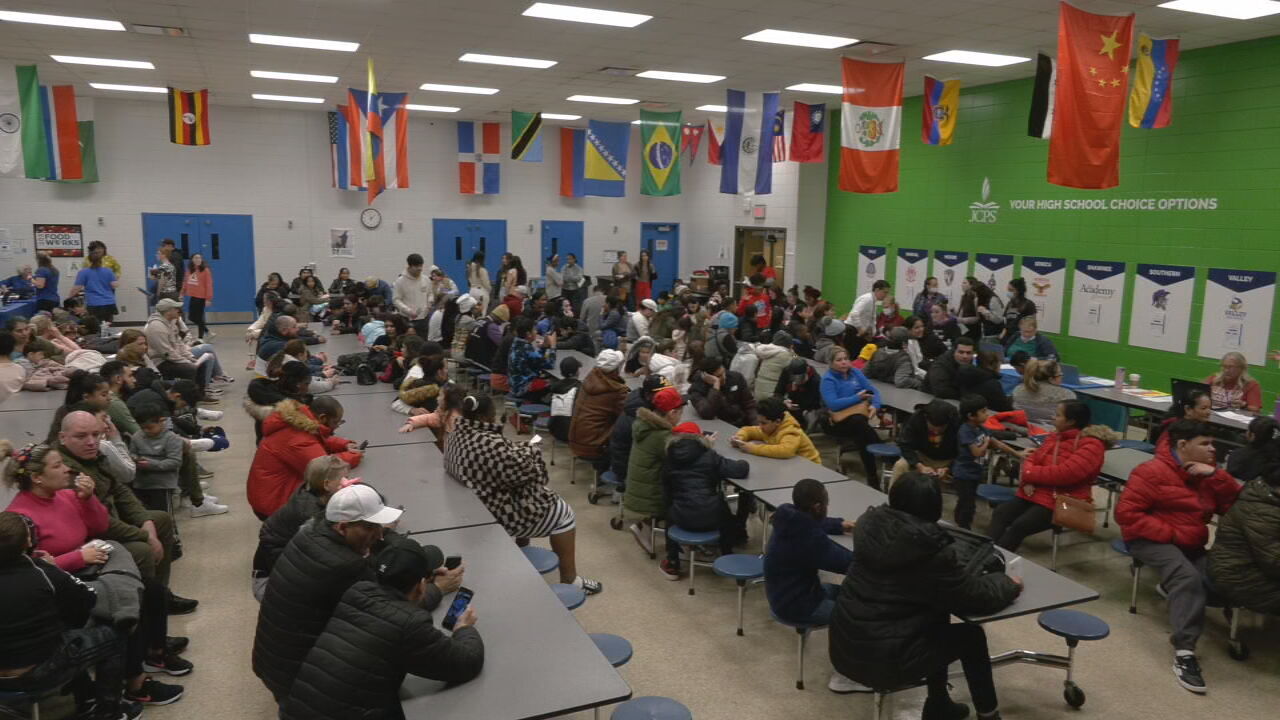 Students, staff turn out for community-wide JCPS vaccination clinic